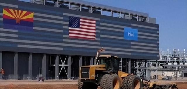 29亿！从荷兰空运到美国的光刻机，撕破了美半导体的“遮羞布”！