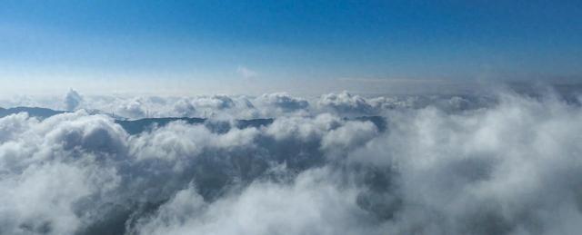 乌蒙大草原：邂逅静谧诗意的云端仙境