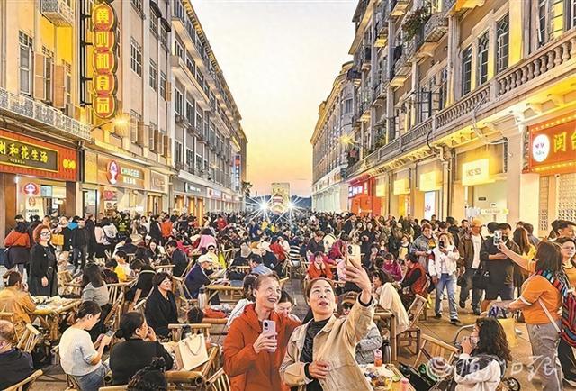 呷茶话仙、逐风踏浪、漫步花廊 —— 在厦门解锁周末N 种惬意玩法