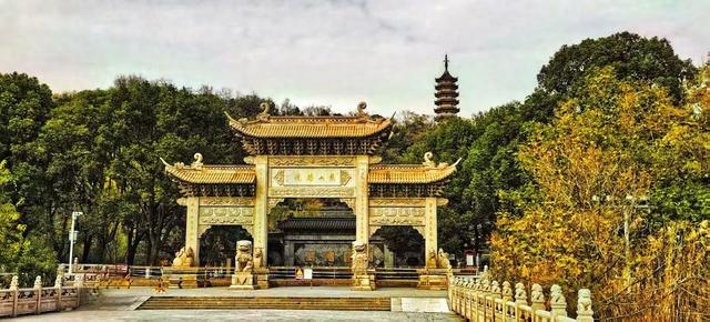 彩色旅图｜焦山金山北固山，潮生潮落千年事，云卷云舒万古情