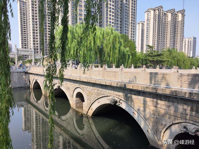 邯郸学步桥上学走路，吃碗石磨米粉压压惊