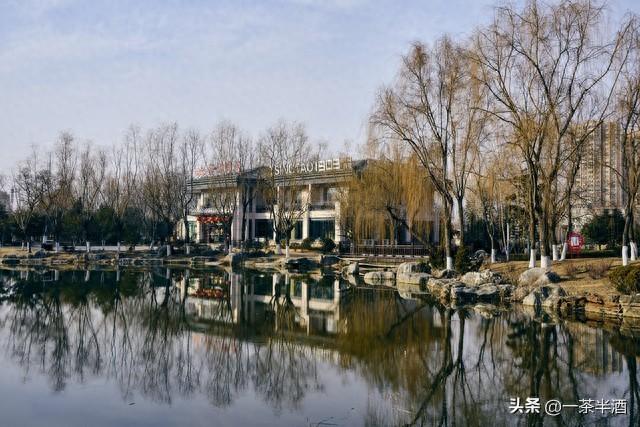 自驾营地：山东枣庄市境内免费床车房车露营地停车场主要景点美食