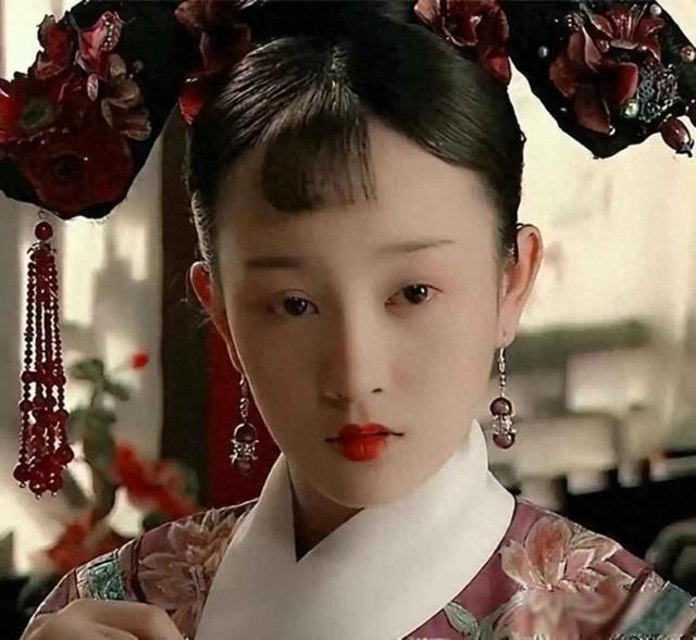 光绪帝临终前咬破手指，井栏写下2字，百年后维修工惊出冷汗！