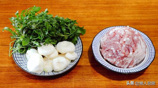 瘦肉丸的做法步骤是什么（天冷爱吃这道菜）