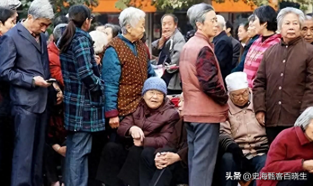 中国将迎来前所未有的死亡高峰，专家给出答案：是这些因素导致的