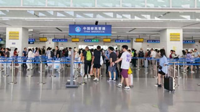 15.7万人次！上海口岸单日出入境人员数量创今年新高