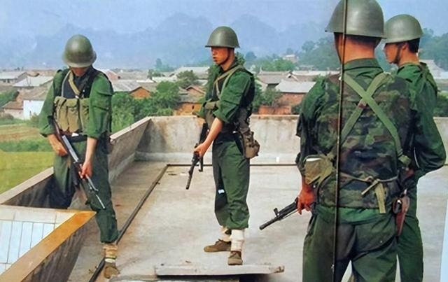 看完1992年云南武警平远扫黑，就明白收复台湾必须使好一张底牌