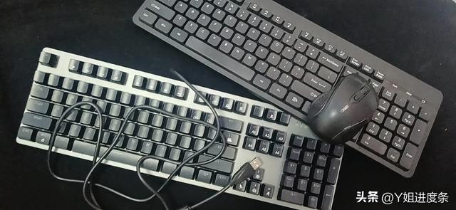 299的机械键盘选哪款？自用性价比机械键盘目前还是选的雷柏