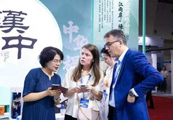 用文创打造文旅IP，以年轻语态与世界对话 | 文化中国行