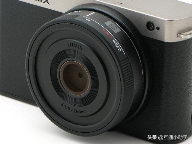 小巧轻便28mm镜头推荐——松下 LUMIX S 26mm F8