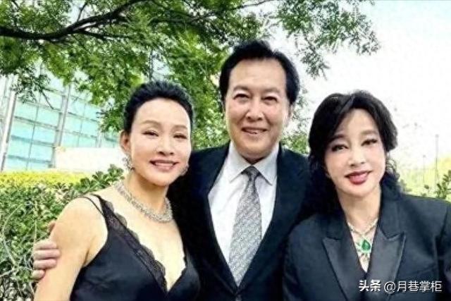 摊牌了！72岁唐国强终于承认与刘晓庆的真实关系，曾志伟当场傻眼