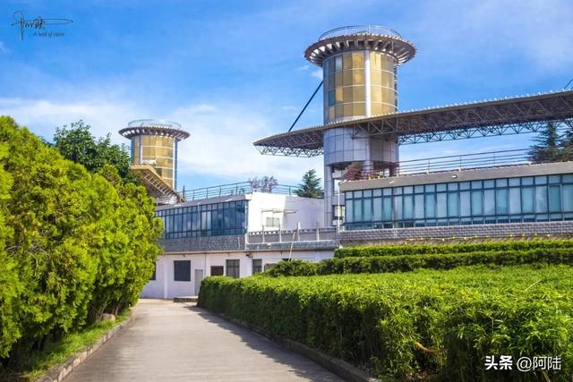 洱海边也有跑山胜地，其实是个公园，高处可远眺大理古城全景