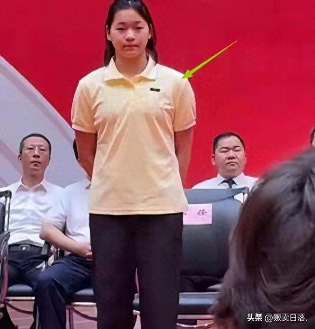 全红婵身材发育真快，骨架开始变大，身材也变的壮实了