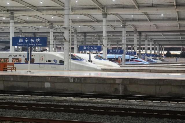 经邕行 | 动车公交化开行！这四个地方打卡超出片！