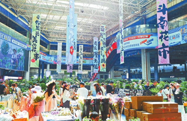 决胜“十四五” 迈上新台阶｜昆明转型：“旅游过境地”的留客之道