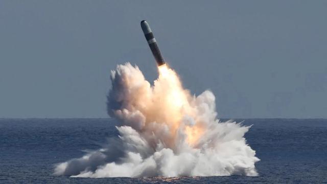 张思南：五天四射洲际导弹，美国人终究看懂了“九三阅兵”