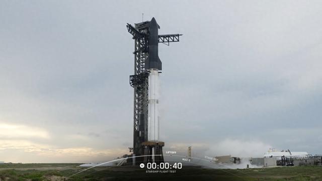连续两次取消试飞、三次发射失败后，星舰站上十字路口