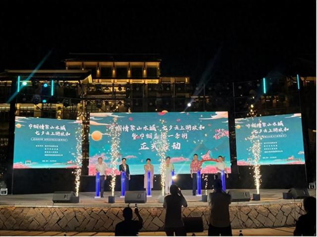 南平：打造巾帼直播示范街区，营造消费新热点
