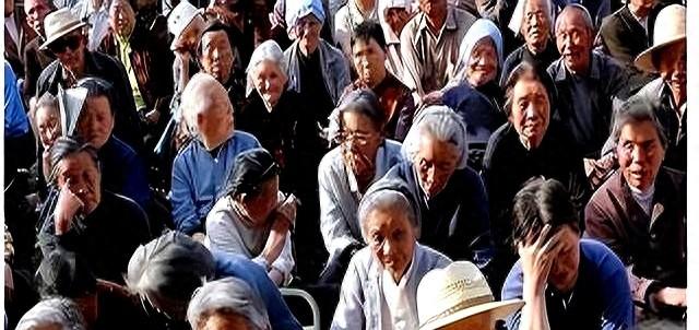 中国将迎来前所未有的死亡高峰，专家给出答案：是这些因素导致的