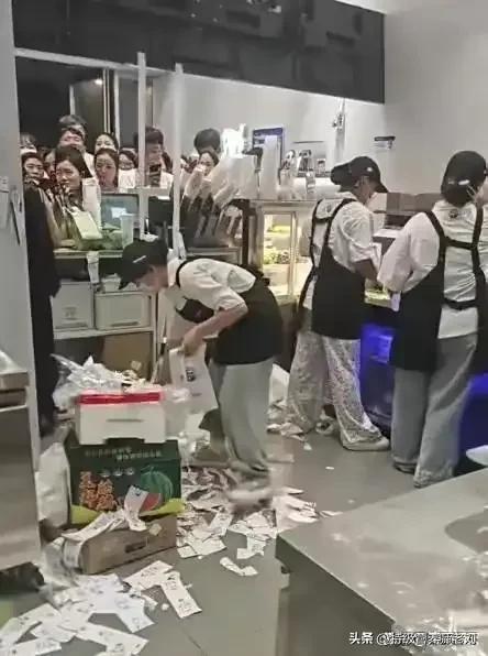 外卖补贴大战结局已定，但外卖餐饮前端如不进行变革，迟早灭亡。