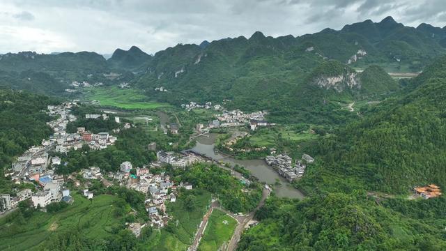 娘娘山：千里奔赴只为“凉”