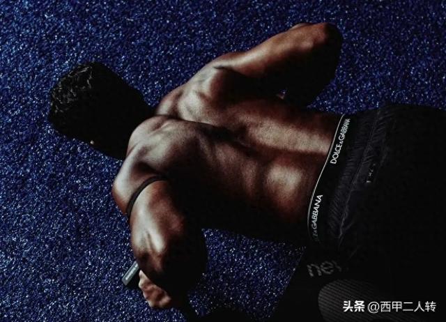 皇马新星练出一身肌肉，球迷惊讶