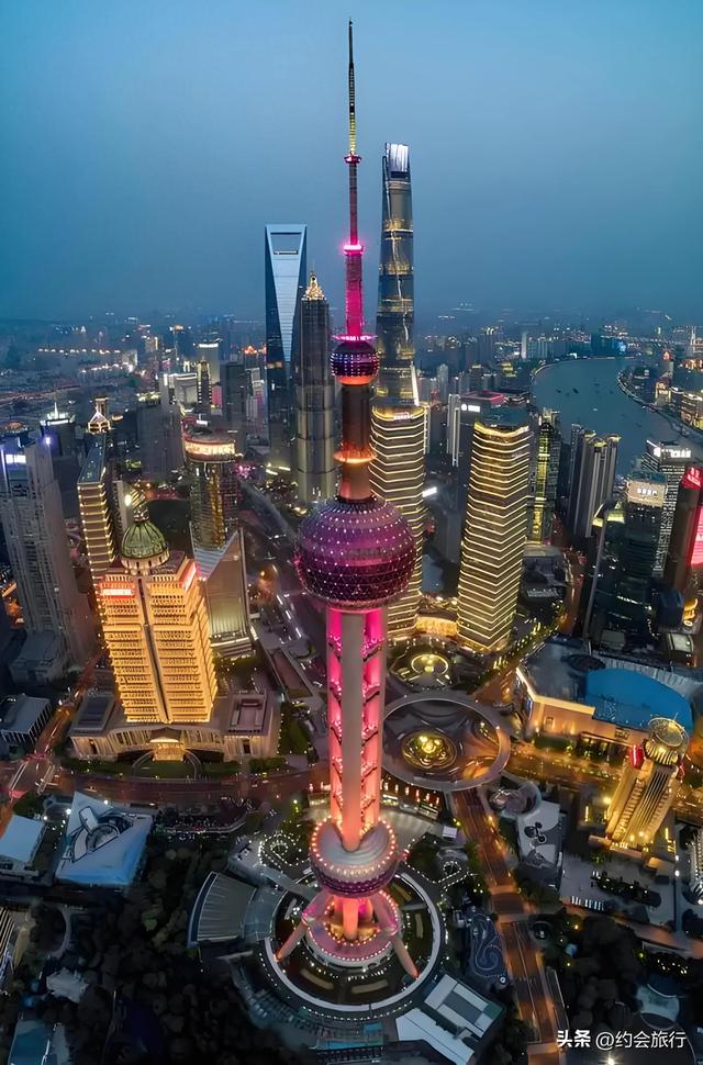 凭啥东方明珠一个老破塔能评5A？广州塔却“哭晕”在600米高空