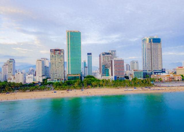 广西有座冷门的避暑小城，人少景美，物价不高，知道的人不多