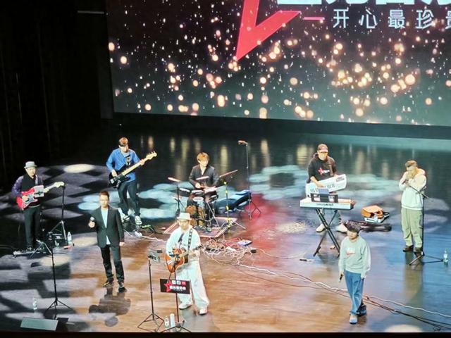 星光音乐会丰富居民的周末文化生活