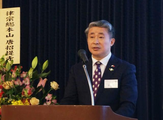 连美驻日大使都出动了，薛剑总领事遭围攻，若被驱逐必对等回应