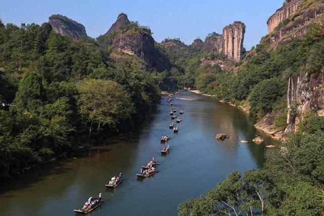 福建武夷山：中秋国庆长假一百零一 万人次游武夷
