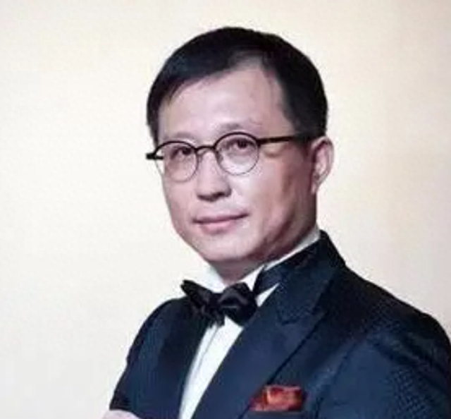 出轨忍了，私生子也忍了，套现2亿后，“赘婿”最终被踢出豪门