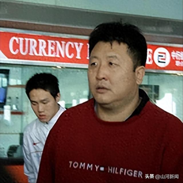 连娶3位徒弟，将奥运冠军变主妇，毁掉队员前途的他能有多离谱