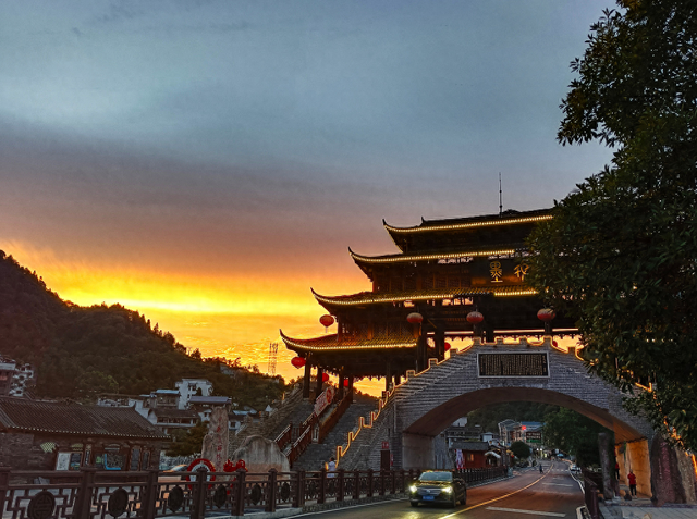 墨戎鼓镇：文旅融合赋能乡村振兴的苗族文化明珠