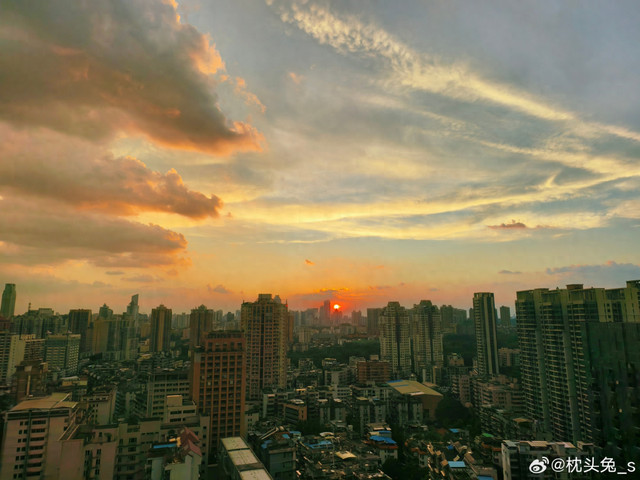 “三台共舞”！台风“米娜”将于今日登陆，广东多地停课、停运，景区关闭！