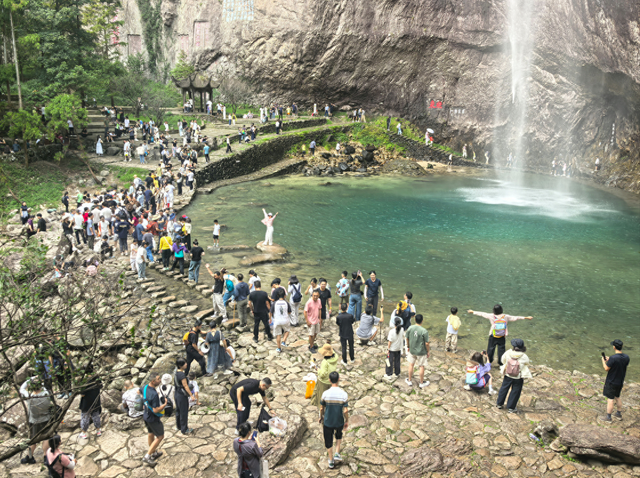 持续升温！假期前三天，雁荡山累计接待游客37.37万人次