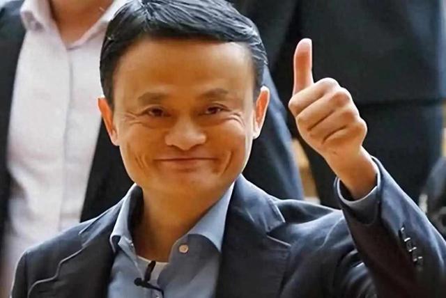 曾被一亿大奖砸中的信小呆，花光积蓄负债20万，现在如何？