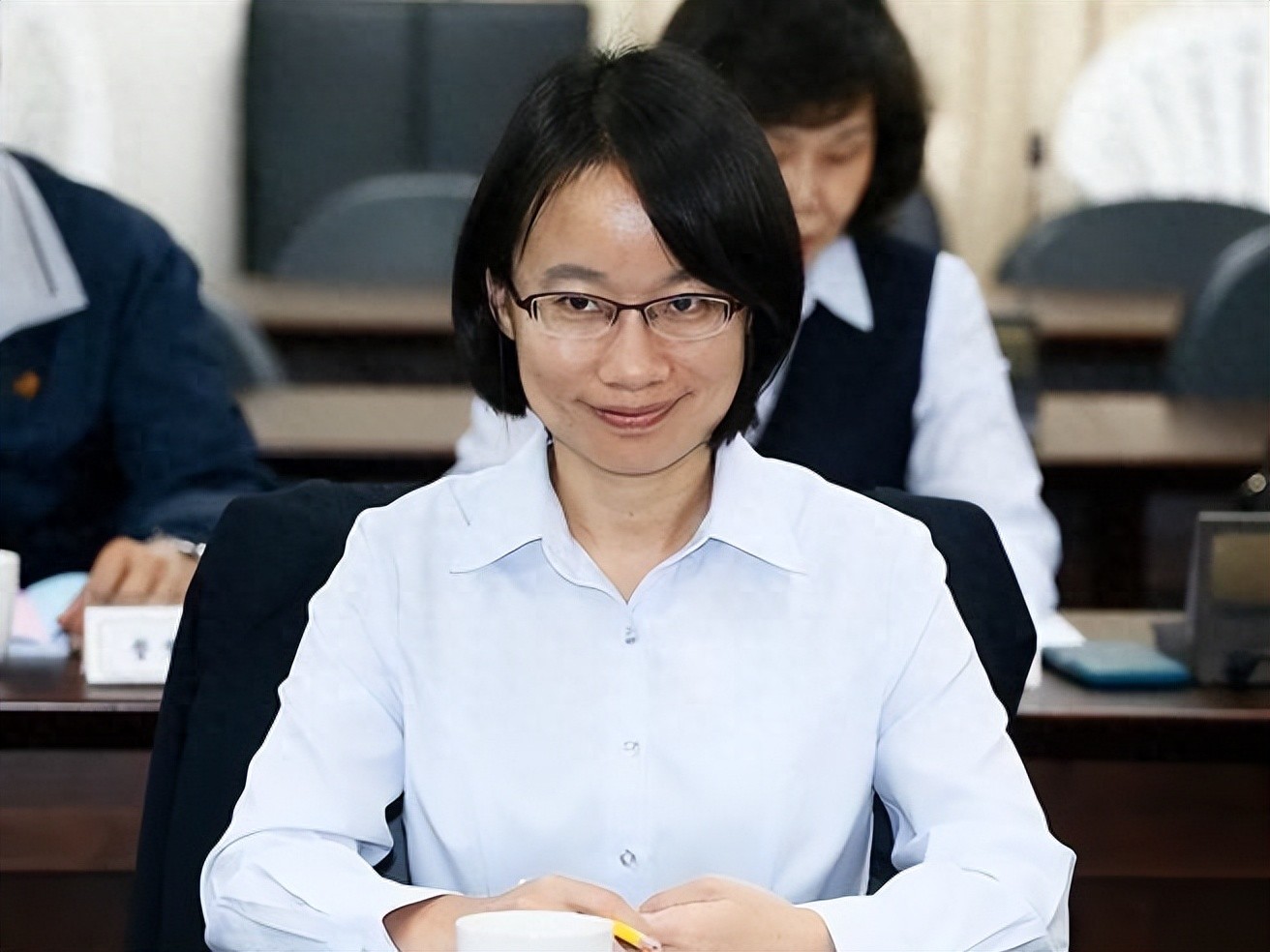 吴音宁替民进党当局“毒土豆争议”洗地,林佳新酸:还在实习?