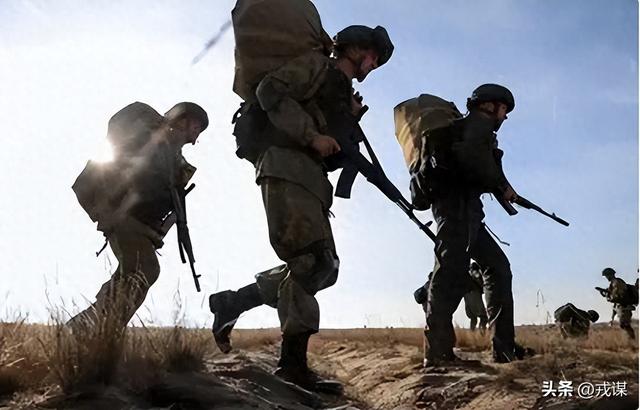 俄士兵被逼互殴至死！士兵遭坑杀还交保护费，1.2万投诉没人管？