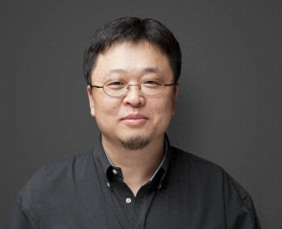 偷鸡不成蚀把米？以为能“捧杀”董宇辉，没成想自己被扒个底朝天