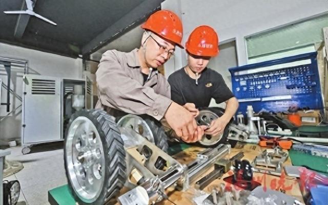 沈顺喜：借爬壁机器人攀科技高峰