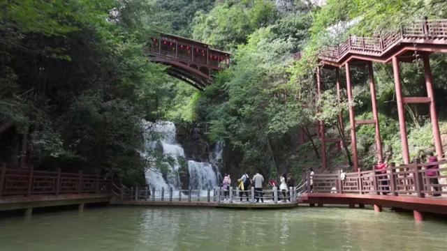 破作风壁垒，促景区蝶变！保康这块“金字招牌”再放异彩