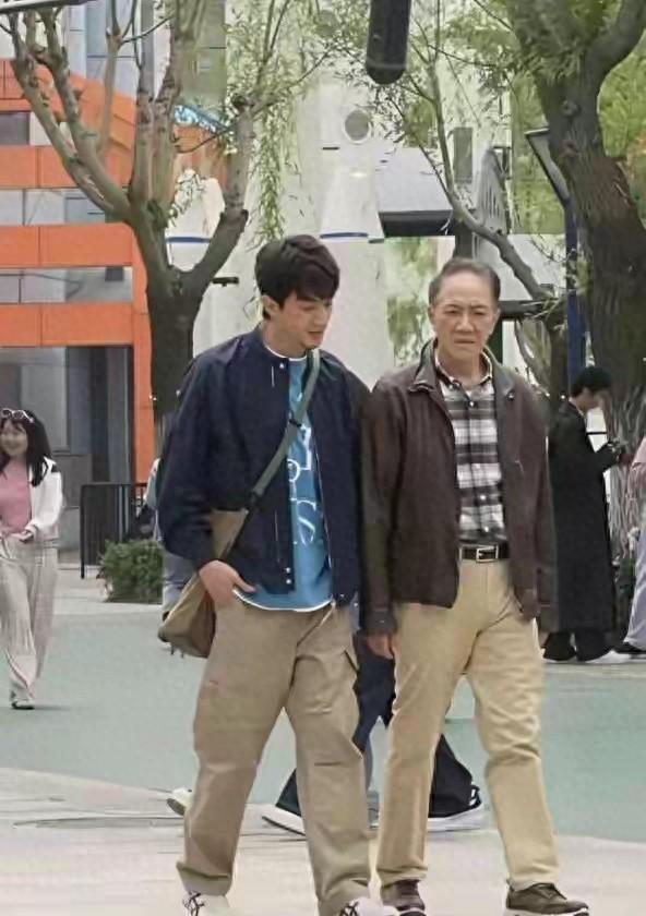 怪不得那么多人愿意嫁给他，长的确实帅，个头还这么高