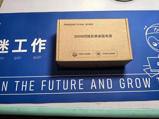 手搓300W充电器，真的靠谱？