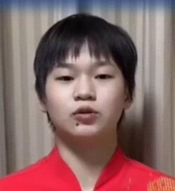 一个月没露面，全红婵变化显著，脸颊消瘦、情绪冷静，让人好心疼