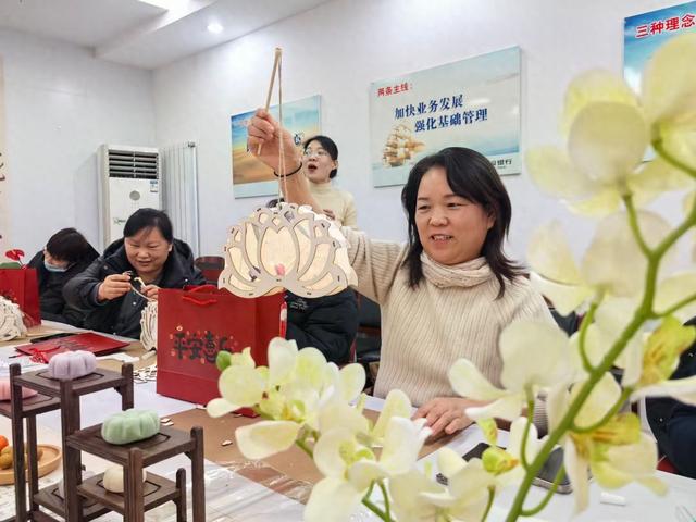 灯笼的制作方法（手工DIY灯笼）