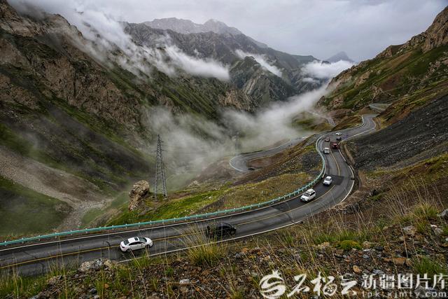 新疆最美公路——独库公路为何每年只开放5个月？