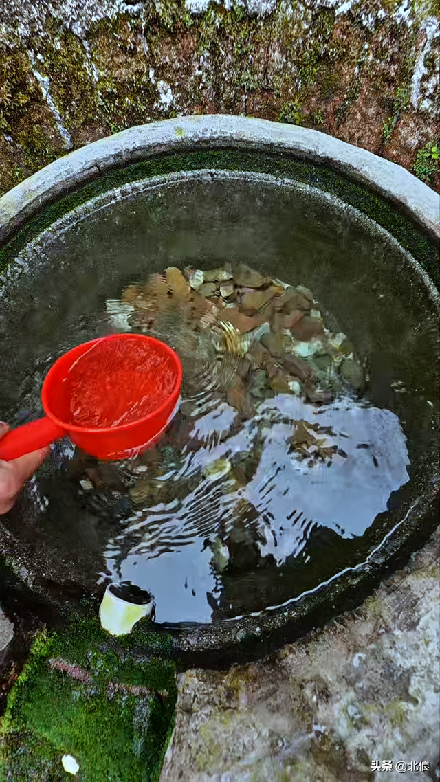 都留村竟存在两种不同的泉水。第一集：都留村的优质软水