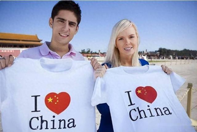 外国人来到中国，有5个没想到，这不是他们以为的中国