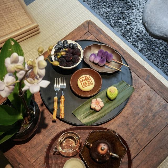 原创七绝诗《农村旅游住民宿》新韵